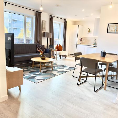3Bedroom, 2Bathroom, Balcony,Luxury Flat Westfield Londres Exterior foto